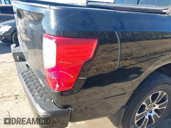 2021 Nissan Titan SV z VIN 1N6AA1EE4MN528044, wystawiony jako IAAI lot #41280940 z przebiegiem 75 600 mil mil oraz . Historia ofert i sprzedaży dostępna na DreamBid. Obrazek 19.