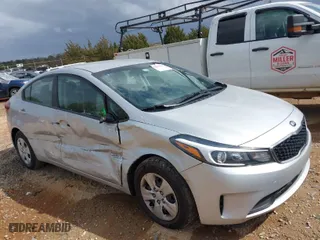 2018 Kia Forte LX with VIN 3KPFL4A76JE256687, listed as a IAAI auction lot 41850523 with 132,371 mi miles. Bid and sale history available at carsss.com. Image 13.