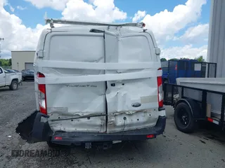 2020 Ford Transit Cargo с VIN 1FTBR1Y86LKA35522, выставлен на аукционе IAAI как лот 42505804 с пробегом 50 745 миль миль и . История ставок и продаж доступна на DreamBid. Изображение 15.