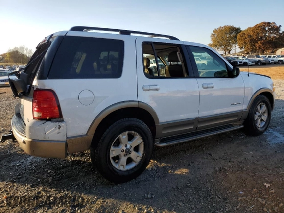 2004 Ford Explorer Eddie Bauer with VIN 1FMDU64W74UB82717, listed as a Copart auction lot 82611394 with 277,557 mi miles and Salvage title. Bid and sale history available at DreamBid. Image 3.