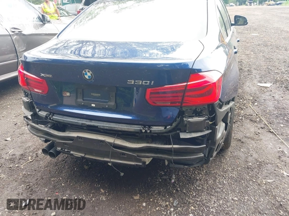 2018 BMW 3 Series 330i xDrive with VIN WBA8D9C52JA608243, listed as a IAAI auction lot 42630988 with 48,015 mi miles and . Bid and sale history available at DreamBid. Image 6.