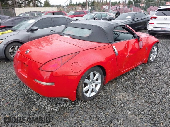 2004 Nissan 350Z Touring with VIN JN1AZ36AX4T011221, listed as a IAAI auction lot 41893947 with 89,112 mi miles. Bid and sale history available at carsss.com. Image 4.