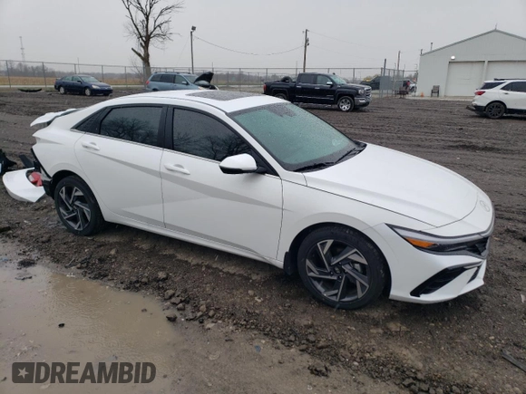 2024 Hyundai Elantra Limited z VIN KMHLN4DJ6RU117057, wystawiony jako Copart lot #52426005 z przebiegiem 10 103 mil mil oraz Szkoda całkowita • Salvage title. Historia ofert i sprzedaży dostępna na DreamBid. Obrazek 4.