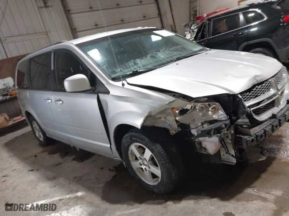 2011 Dodge Grand Caravan Mainstreet with VIN 2D4RN3DG2BR787238, listed as a IAAI auction lot 41587629 with 229,189 mi miles. Bid and sale history available at carsss.com. Image 1.