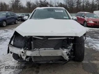 2022 Mercedes-Benz GLC 300 with VIN W1N0G8EB5NG077524, listed as a Copart auction lot 88498905 with 18,099 mi miles and Salvage title. Bid and sale history available at DreamBid. Image 5.