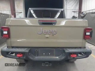 2020 Jeep Gladiator Rubicon z VIN 1C6JJTBGXLL178893, wystawiony jako IAAI lot #42206863 z przebiegiem 29 138 mil mil oraz . Historia ofert i sprzedaży dostępna na DreamBid. Obrazek 17.
