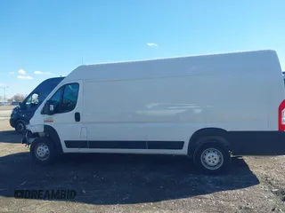 2021 Ram ProMaster Cargo with VIN 3C6MRVJG0ME520526, listed as a IAAI auction lot 41794411 with 35,356 mi miles and . Bid and sale history available at carsss.com. Image 15.