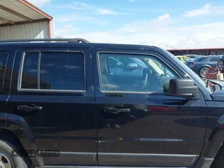 2017 Jeep Patriot Sport with VIN 1C4NJPBA7HD149107, listed as a IAAI auction lot 41465385 with 106,402 mi miles. Bid and sale history available at carsss.com. Image 13.