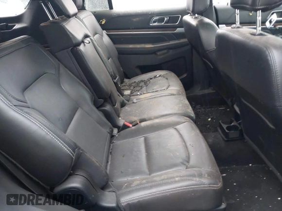 2019 Ford Explorer Limited with VIN 1FM5K8F88KGA05495, listed as a IAAI auction lot 39376371 with 60,451 mi miles. Bid and sale history available at carsss.com. Image 8.