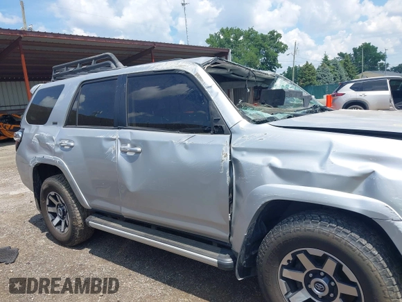 2020 Toyota 4Runner SR5 with VIN JTEBU5JR6L5807164, listed as a IAAI auction lot 42687254 with 127,825 mi miles and . Bid and sale history available at DreamBid. Image 13.