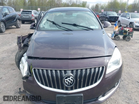2017 Buick Regal Sport Touring z VIN 2G4GL5EX2H9182600, wystawiony jako IAAI lot #42156184 z przebiegiem 148 549 mil mil oraz . Historia ofert i sprzedaży dostępna na DreamBid. Obrazek 12.