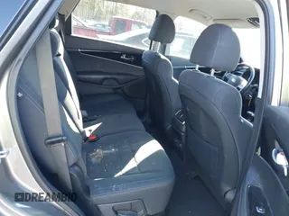 2019 Kia Sorento LX z VIN 5XYPGDA33KG537470, wystawiony jako IAAI lot #41970865 z przebiegiem 77 010 mil mil oraz . Historia ofert i sprzedaży dostępna na DreamBid. Obrazek 8.