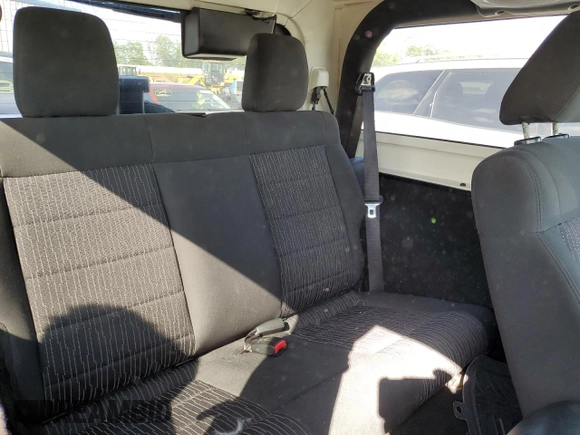 2012 Jeep Wrangler Sahara z VIN 1C4AJWBG6CL236704, wystawiony jako Copart lot #55099555 z przebiegiem 102 180 mil mil oraz Szkoda całkowita • Salvage title. Historia ofert i sprzedaży dostępna na DreamBid. Obrazek 10.