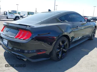 2021 Ford Mustang GT z VIN 1FA6P8CF4M5155377, wystawiony jako IAAI lot #41968531 z przebiegiem 58 974 mil mil oraz . Historia ofert i sprzedaży dostępna na DreamBid. Obrazek 4.