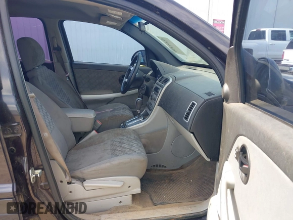2007 Chevrolet Equinox LS z VIN 2CNDL13F276070689, wystawiony jako IAAI lot #42295459 z przebiegiem 90 874 mil mil oraz . Historia ofert i sprzedaży dostępna na DreamBid. Obrazek 5.