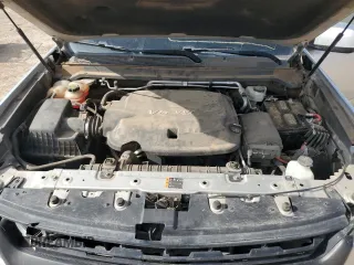 2018 Chevrolet Colorado 4WD Z71 z VIN 1GCGTDEN7J1125445, wystawiony jako Copart lot #53867035 z przebiegiem 101 681 mil mil oraz Szkoda całkowita • Salvage title. Historia ofert i sprzedaży dostępna na DreamBid. Obrazek 11.