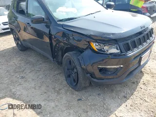 2020 Jeep Compass Latitude z VIN 3C4NJDBB6LT209985, wystawiony jako IAAI lot #42370439 z przebiegiem 38 089 mil mil oraz . Historia ofert i sprzedaży dostępna na DreamBid. Obrazek 12.