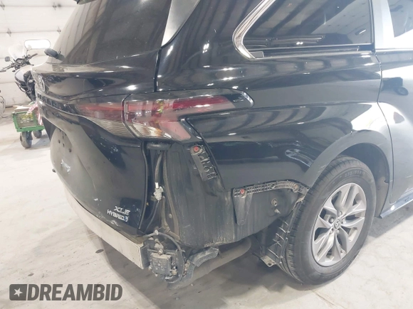 2023 Toyota Sienna XLE z VIN 5TDYRKEC5PS148076, wystawiony jako IAAI lot #42154673 z przebiegiem 169 197 mil mil oraz . Historia ofert i sprzedaży dostępna na DreamBid. Obrazek 18.