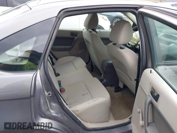 2009 Ford Focus S with VIN 1FAHP34N89W211162, listed as a IAAI auction lot 41677415 with 94,597 mi miles. Bid and sale history available at carsss.com. Image 8.