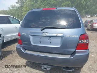 2005 Toyota Highlander z VIN JTEEP21A250089609, wystawiony jako IAAI lot #42266881 z przebiegiem 198 774 mil mil oraz . Historia ofert i sprzedaży dostępna na DreamBid. Obrazek 16.