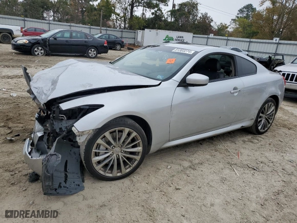 2014 Infiniti Q60 Coupe with VIN JN1CV6EL3EM130393, listed as a Copart auction lot 81303274 with 249,507 mi miles and Salvage Title. Bid and sale history available at carsss.com. Image 1.