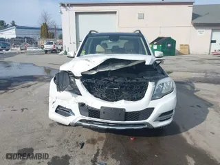 2015 Mercedes-Benz GLK-Class GLK 350 with VIN WDCGG8JBXFG382654, listed as a IAAI auction lot 41540238 with 142,759 mi miles. Bid and sale history available at carsss.com. Image 6.
