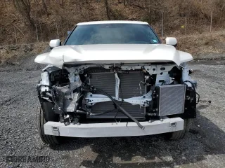 2025 Toyota Tundra 4WD SR with VIN 5TFLA5DB0SX246981, listed as a Copart auction lot 52457275 with 8 mi miles and Salvage Title. Bid and sale history available at carsss.com. Image 5.