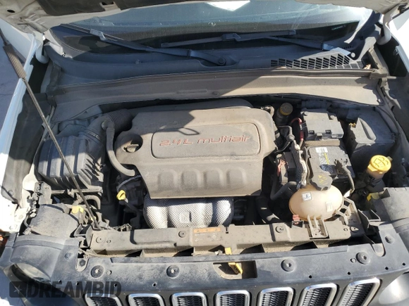 2018 Jeep Renegade Sport with VIN ZACCJAAB3JPG80875, listed as a Copart auction lot 52586975 with 157,913 mi miles and Salvage Title. Bid and sale history available at DreamBid. Image 11.