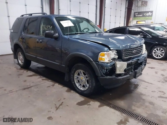 2003 Ford Explorer XLT with VIN 1FMZU73K53UB59333, listed as a IAAI auction lot 41786899 with 205,392 mi miles. Bid and sale history available at carsss.com. Image 1.