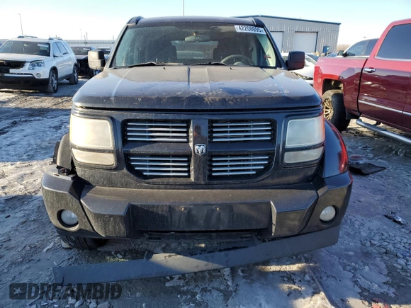 2010 Dodge Nitro Heat z VIN 1D4PU4GK9AW161336, wystawiony jako Copart lot #42208095 z przebiegiem 187 470 mil mil oraz Szkoda całkowita • Salvage title. Historia ofert i sprzedaży dostępna na DreamBid. Obrazek 5.