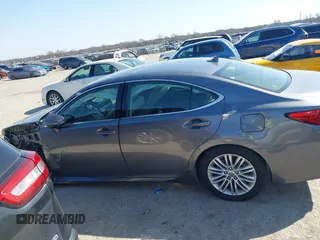 2013 Lexus ES 4dr Sdn with VIN JTHBK1GG5D2056861, listed as a IAAI auction lot 41777864 with 95,943 mi miles. Bid and sale history available at carsss.com. Image 14.