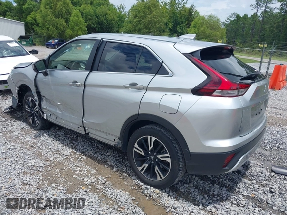 2024 Mitsubishi Eclipse Cross SE with VIN JA4ATWAAXRZ077726, listed as a IAAI auction lot 42842663 with 26,804 mi miles and . Bid and sale history available at DreamBid. Image 3.