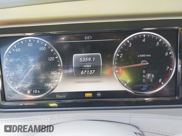 2014 Mercedes-Benz S-Class S 550 with VIN WDDUG8CB2EA057350, listed as a IAAI auction lot 41718815 with 67,137 mi miles. Bid and sale history available at carsss.com. Image 15.