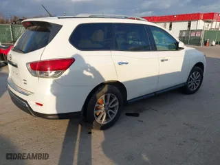 2014 Nissan Pathfinder Platinum with VIN 5N1AR2MM3EC647044, listed as a IAAI auction lot 41365471 with 135,767 mi miles. Bid and sale history available at carsss.com. Image 4.