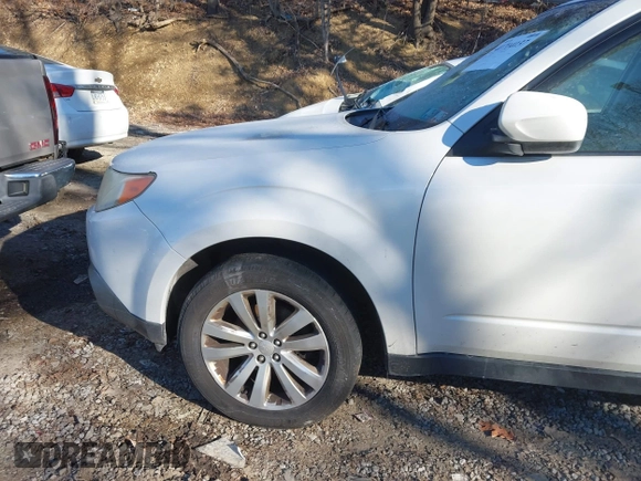 2013 Subaru Forester X Limited с VIN JF2SHAEC2DH440885, выставлен на аукционе IAAI как лот 41714137 с пробегом 208 045 миль миль и . История ставок и продаж доступна на DreamBid. Изображение 12.