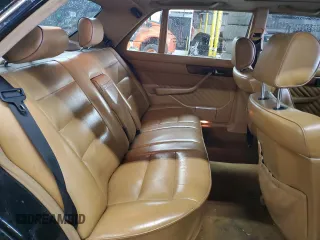 1990 Mercedes-Benz 300 with VIN WDBCA25D8LA523894, listed as a Copart auction lot 83338504 with 222,590 mi miles and Clean Title. Bid and sale history available at DreamBid. Image 10.