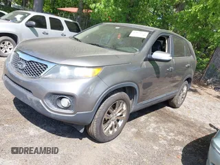 2011 Kia Sorento EX with VIN 5XYKU4A20BG027684, listed as a IAAI auction lot 42094876 with 1 mi miles. Bid and sale history available at carsss.com. Image 2.
