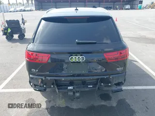 2018 Audi Q7 Premium Plus z VIN WA1LAAF71JD043867, wystawiony jako IAAI lot #42100789 z przebiegiem 146 796 mil mil oraz . Historia ofert i sprzedaży dostępna na DreamBid. Obrazek 17.