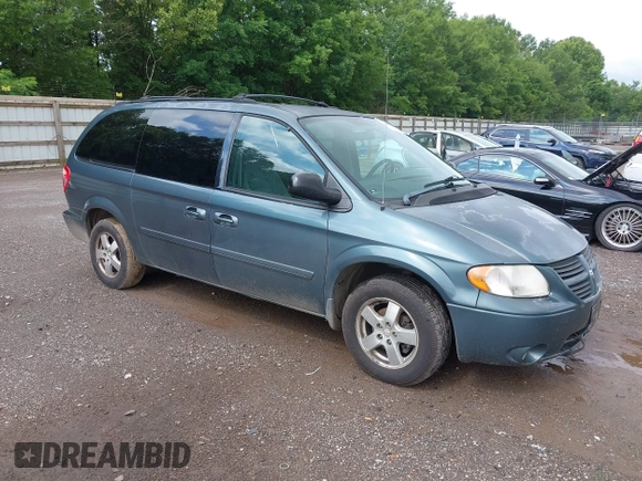 2005 Dodge Caravan SXT with VIN 2D4GP44LX5R159260, listed as a IAAI auction lot 42446336 with 175,917 mi miles and . Bid and sale history available at DreamBid. Image 1.