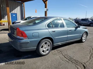 2005 Volvo S60 with VIN YV1RH592052442462, listed as a Copart auction lot 50829495 with 143,983 mi miles and Salvage Title. Bid and sale history available at carsss.com. Image 3.