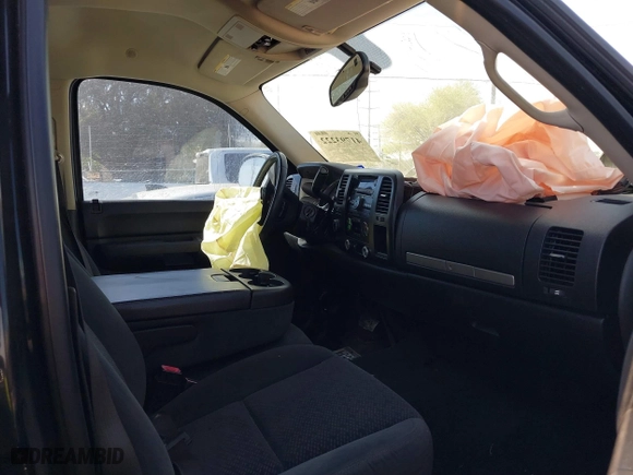 2007 Chevrolet Silverado 1500 LTZ with VIN 3GCEK13Y27G512274, listed as a IAAI auction lot 41793222 with 165,163 mi miles. Bid and sale history available at carsss.com. Image 5.