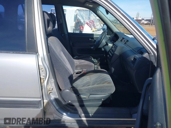 2001 Honda CR-V EX with VIN JHLRD17651S007336, listed as a IAAI auction lot 41594545 with 208,528 mi miles. Bid and sale history available at carsss.com. Image 5.