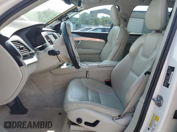 2016 Volvo XC90 T6 Momentum с VIN YV4A22PK9G1036370, выставлен на аукционе Copart как лот 55473005 с пробегом 85 535 миль миль и Списание • Salvage title. История ставок и продаж доступна на DreamBid. Изображение 7.
