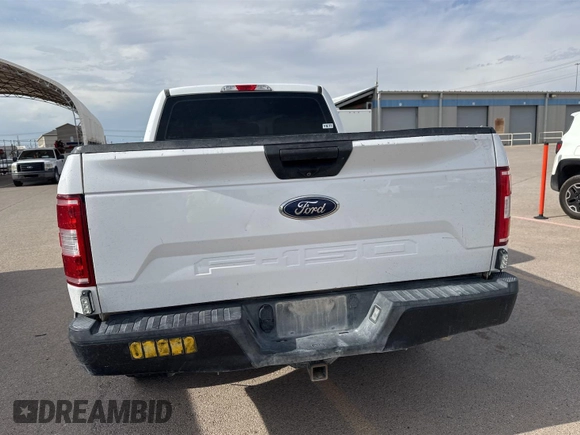 2018 Ford F-150 XL z VIN 1FTFX1E58JKF35180, wystawiony jako IAAI lot #42782023 z przebiegiem 105 516 mil mil oraz . Historia ofert i sprzedaży dostępna na DreamBid. Obrazek 31.