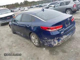2018 Kia Optima LX with VIN 5XXGT4L33JG211888, listed as a IAAI auction lot 41198586 with 130,000 mi miles. Bid and sale history available at carsss.com. Image 3.