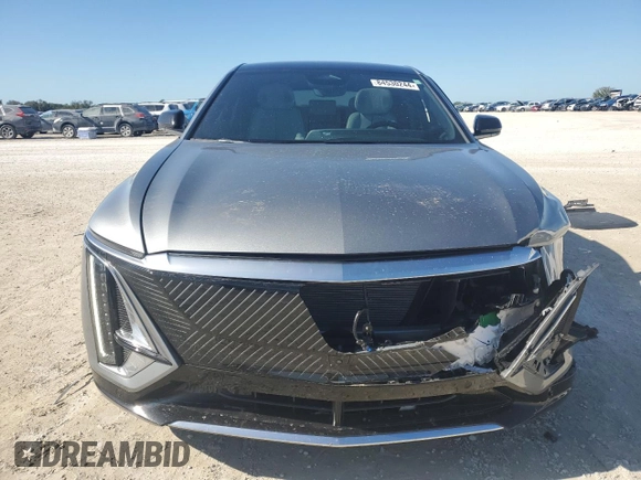 2024 Cadillac LYRIQ Luxury z VIN 1GYKPSRK1RZ104892, wystawiony jako Copart lot #84530244 z przebiegiem 11 537 mil mil oraz Szkoda całkowita • Salvage title. Historia ofert i sprzedaży dostępna na DreamBid. Obrazek 5.
