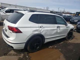 2023 Volkswagen Tiguan SE R-Line Black with VIN 3VV8B7AX9PM092316, listed as a Copart auction lot 51892325 with 24,058 mi miles and Salvage title. Bid and sale history available at DreamBid. Image 3.