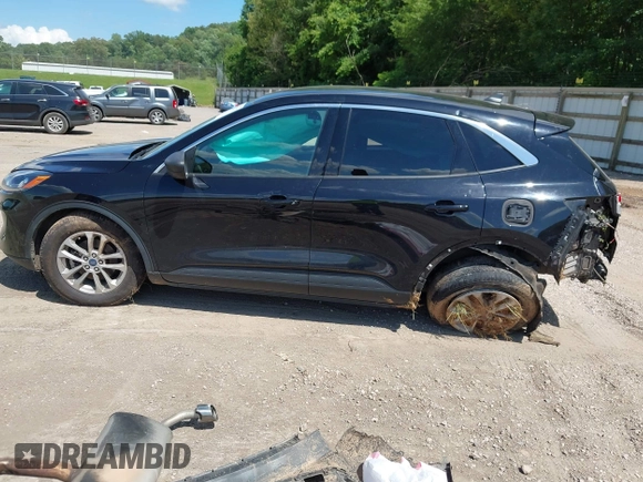 2022 Ford Escape SE z VIN 1FMCU0G60NUA99216, wystawiony jako IAAI lot #42527272 z przebiegiem 75 939 mil mil oraz . Historia ofert i sprzedaży dostępna na DreamBid. Obrazek 14.