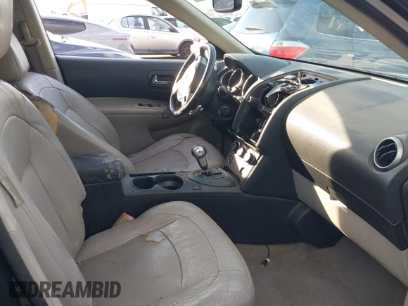 2009 Nissan Rogue S with VIN JN8AS58VX9W193039, listed as a IAAI auction lot 41556451 with 132,814 mi miles and . Bid and sale history available at DreamBid. Image 5.