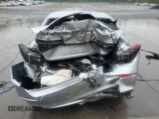 2025 Honda Civic Sport z VIN 2HGFE2F53SH522681, wystawiony jako Copart lot #56185615 z przebiegiem Nie podano mil oraz Szkody całkowita. Historia ofert i sprzedaży dostępna na DreamBid. Obrazek 6.